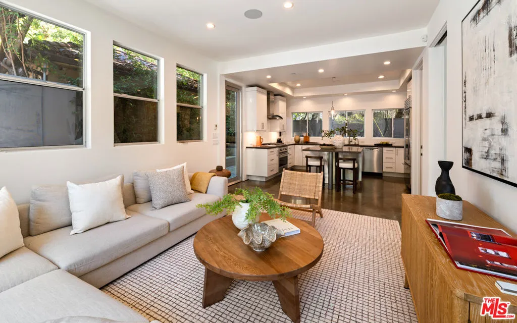 2009 Montana Avenue, Santa Monica, California 90403 home-pic-4